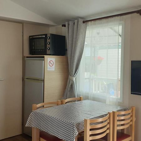 Sylvie Proprietaire Du Mobil-Home Сен-Пер-сюр-Мер Экстерьер фото